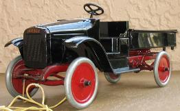 buddy l price guide,buddy l truck prices,antique toy prices, space toys prices and values,  buying space toys, buying buddy l trucks, antique toy appraisals,toy appraisals,vintage space toys,japanese space toys,buddy l toys,buddy l,buddy l bus,sturditoy,toy appraisal,tin toy robots,keystone toy trucks